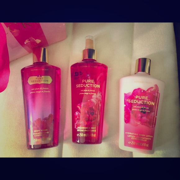 Victoria's Secret Accessories - New Victoria's Secret Pure Seduction