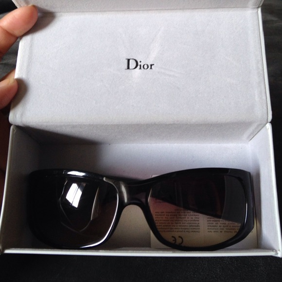 Dior Accessories - AUTHENTIC Dior stylish sunglasses