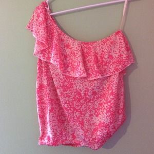 Pink one shoulder shirt