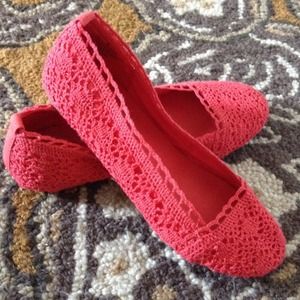 Coral Mossimo flats size 8 worn once!