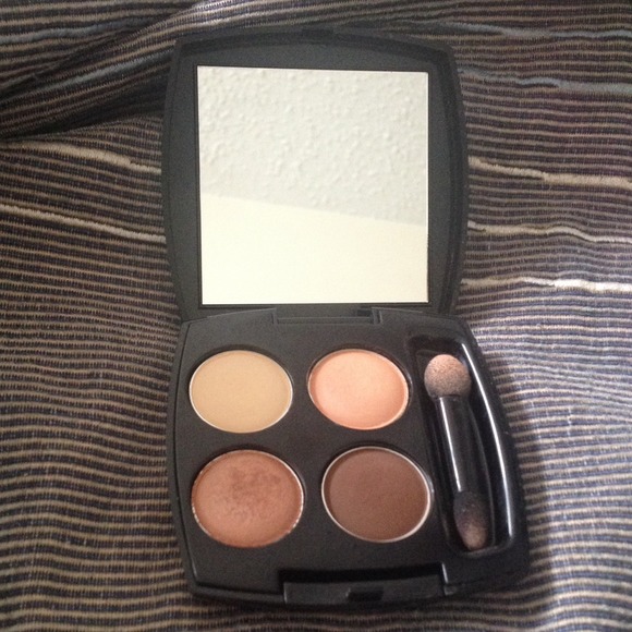 Natural Avon eyeshadow