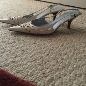 Kelly & Katie kitten heel sling backs