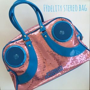 FYDELITY Overnight Stereo Bag