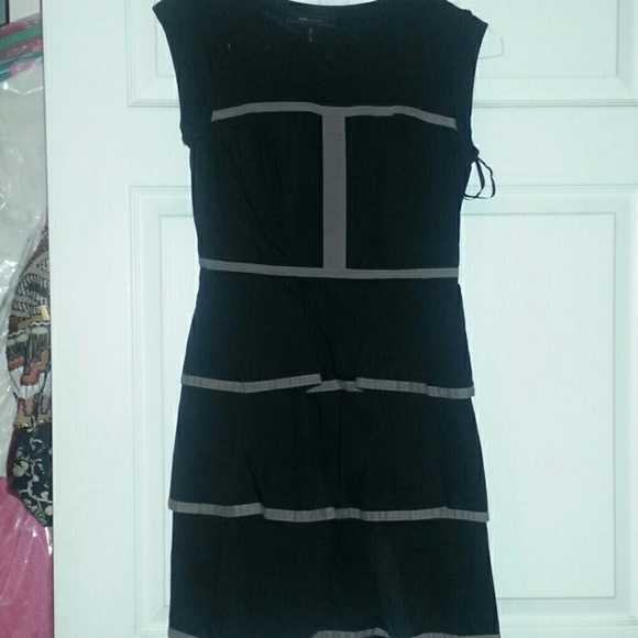 Tiered BCBG dreas