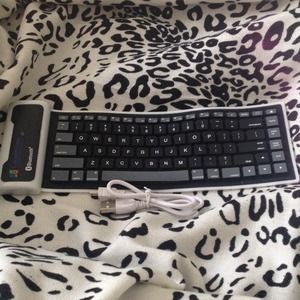 Bluetooth keyboard
