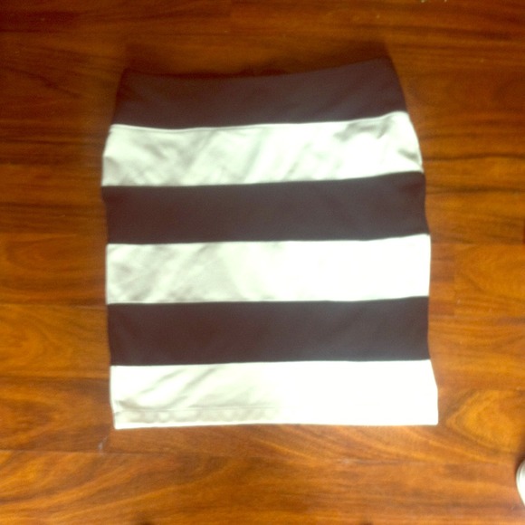Classy pencil skirt