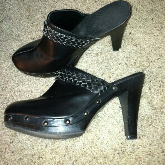 Clogs - Picture 2 of 2