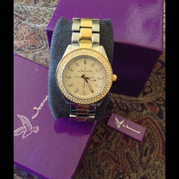 Just reduced.. Two tone must have watch. Brand New - Picture 2 of 4