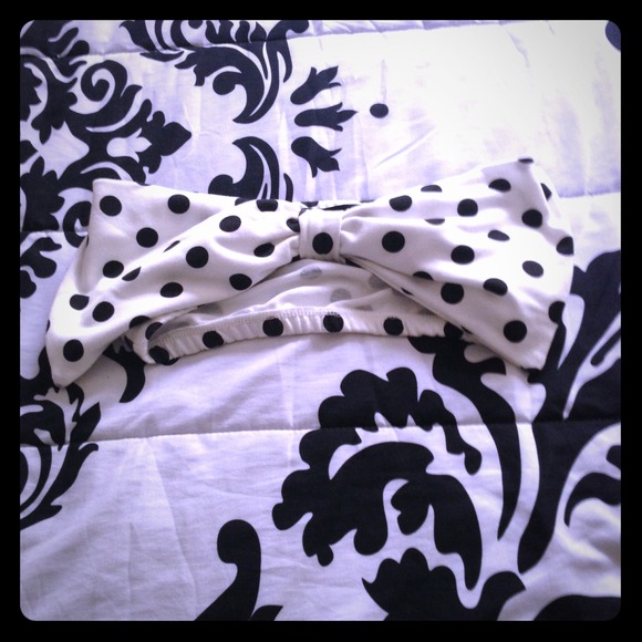 Bow top - Picture 1 of 1