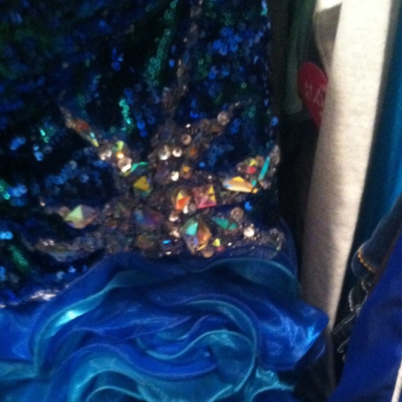 Turquoise, sea green, and blue prom dress - Picture 3 of 3