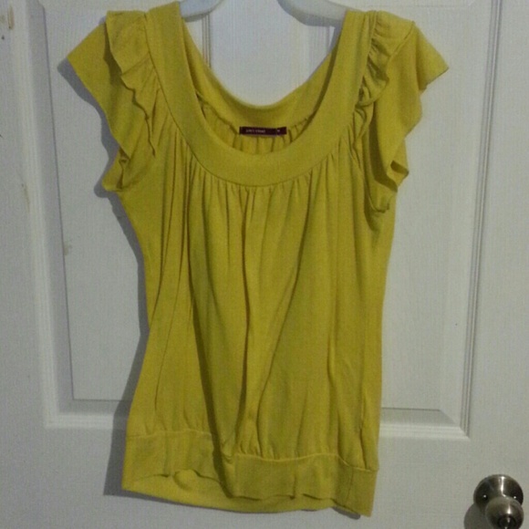 Yellow top - Picture 3 of 4