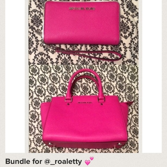 BUNDLE FOR @_roaletty!! 💕