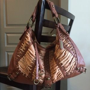 Isabella Fiore Brown Leather Purse