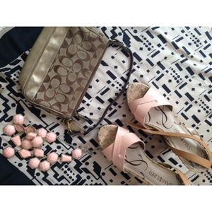 💯% COACH CLASSIC METALLIC LEATHER POCHETTE PURSE