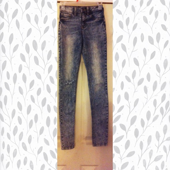 High waisted jeans  light acid wash - Picture 1 of 1