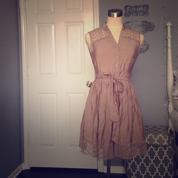Lightish brown dress