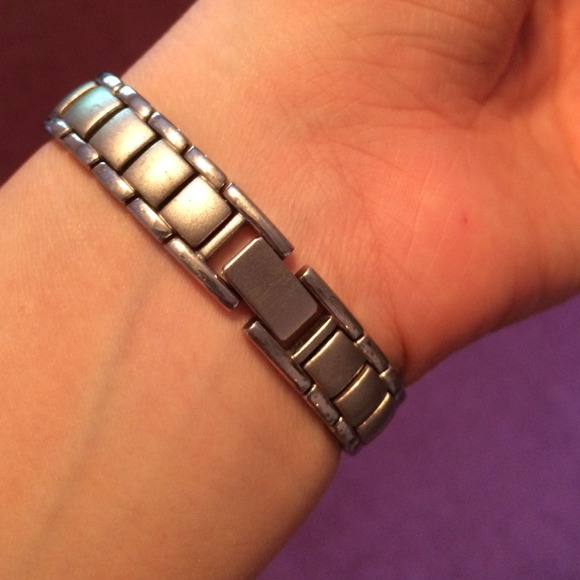 Anne Klein mixed silver metal watch ⌚️ main image 4
