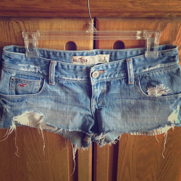Hollister Denim - 🎀Hollister Destroyed Shorts🎀