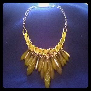 Wired Lucite Beads Necklace