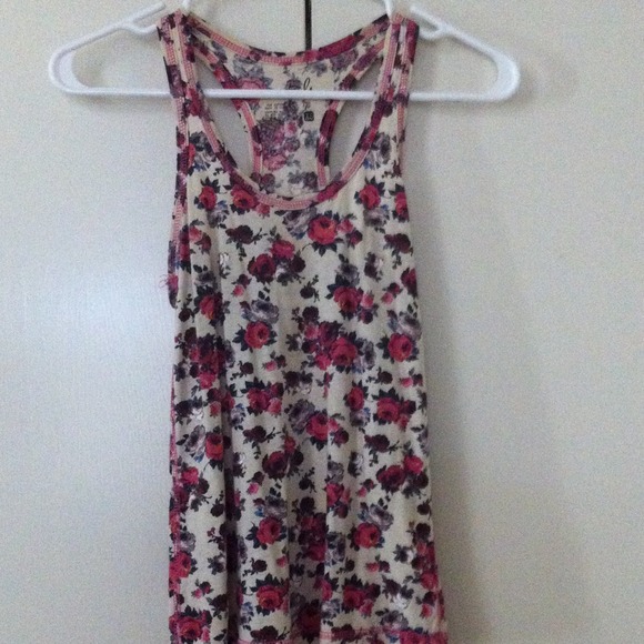 Multi pink floral tank top 🎀