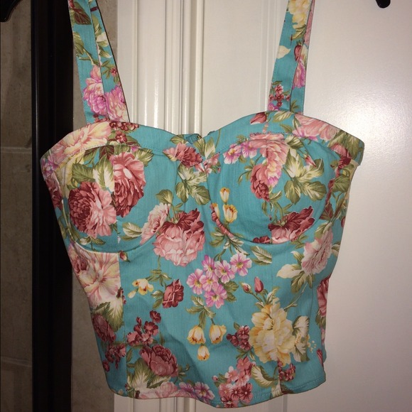 Floral bustier crop top. NWT size M!