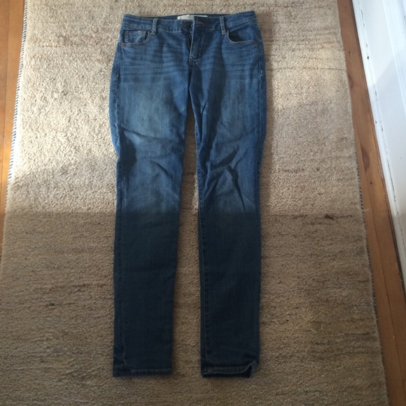 Light wash jeans