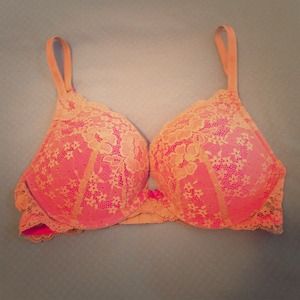 Victoria's Secret lace push up bra!