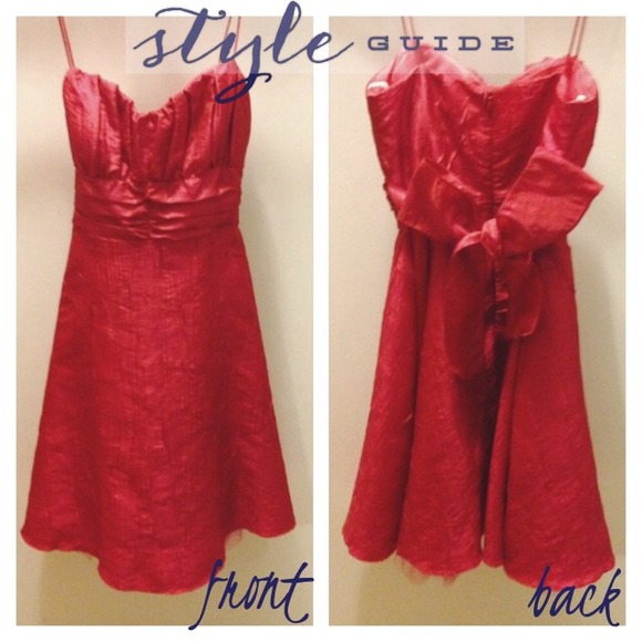 Classic red dress... With bow 🎀