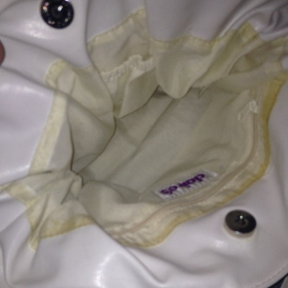 White Purse - Picture 3 of 3