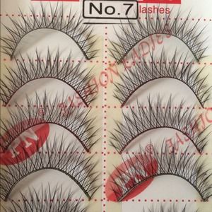 MODEL 21 fake eyelashes. No 7