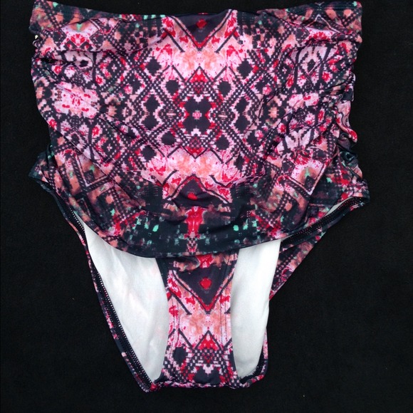 High waist bikini bottom