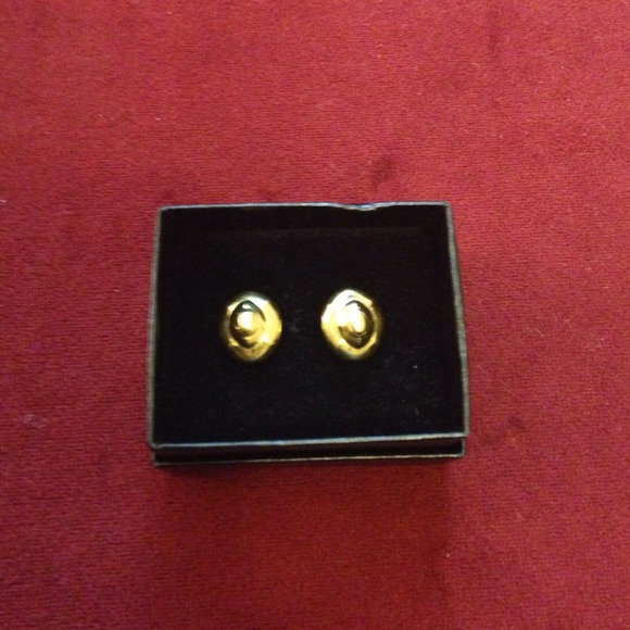 🎉☀️⤵️Statement Button Earrings