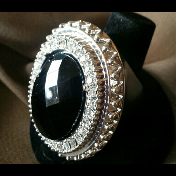 💍 STATEMENT FASHION RING 💍