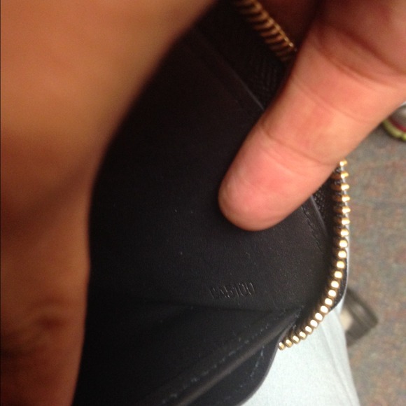 Additional pics 😍 LV LE Bandeau & Zippy - Picture 4 of 4