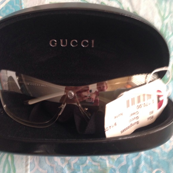 GUCCI SUNGLASSES