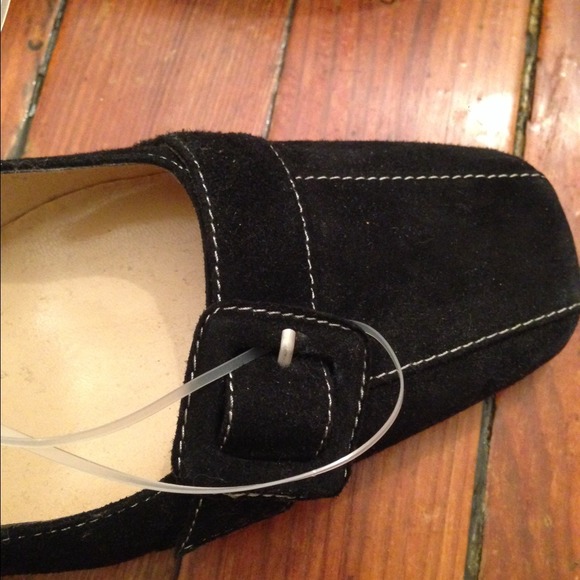 Heels - Picture 2 of 4