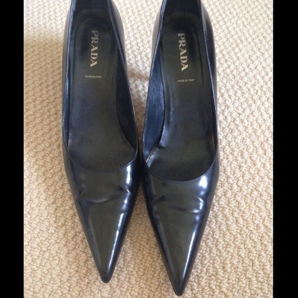 Prada Shoes - SOLD on EBAY.Black Leather Pointy Toe Prada Pumps