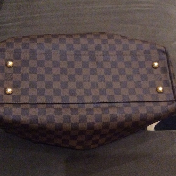 Louis Vuitton "Trevi Gm" - Picture 2 of 4