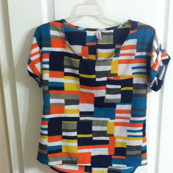 Multi color top - Picture 1 of 1