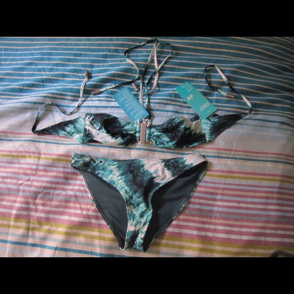 H&M bathing suit pair