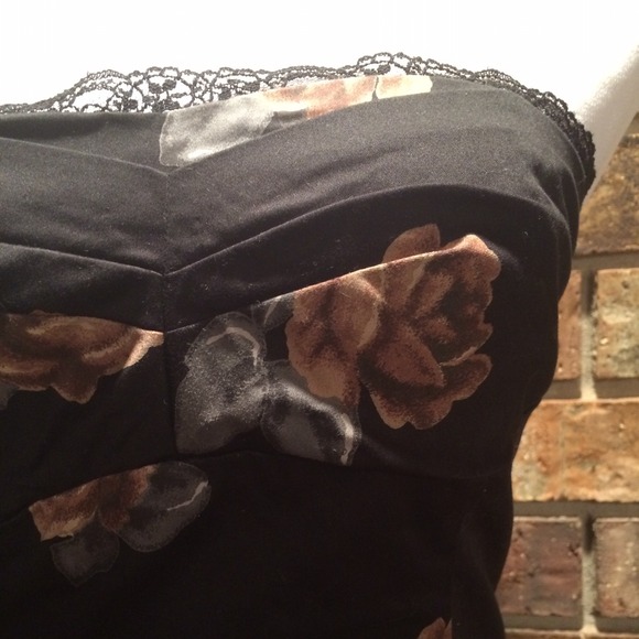 ❗️SOLD❗️White House Black Market - Bustier - Picture 3 of 4