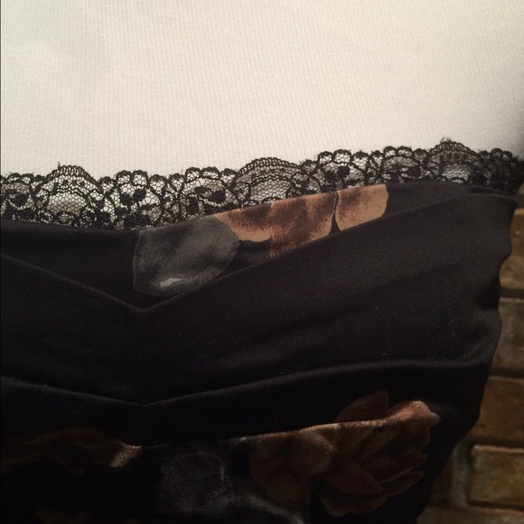 ❗️SOLD❗️White House Black Market - Bustier - Picture 4 of 4