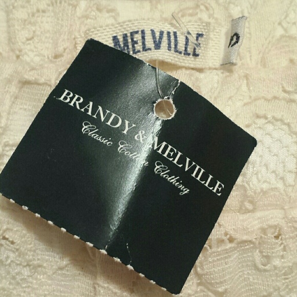 ❤ SOLD ❤  Brandy Melville Panna Shorts in Cream - Picture 2 of 4