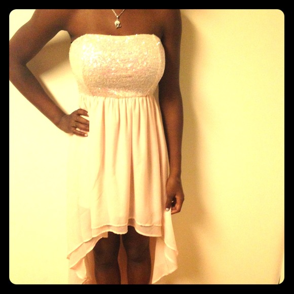 Sparkling Hi-Lo dress ✨💃 perfect for homecoming