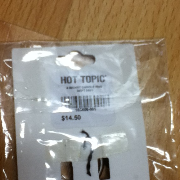 Hot topic ring - Picture 2 of 2