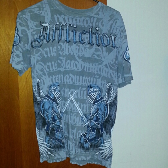 Affliction  tshirt, great condition, very soft.