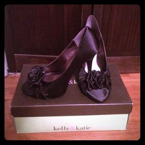 Black open toe pumps