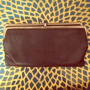 HOBO International Lauren clutch