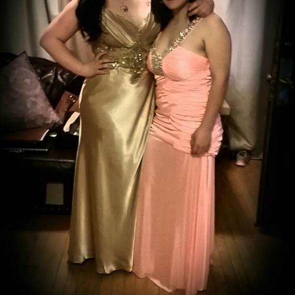 SEQUINED GOLD GOWN (PERFECT FOR NEW YEARS)