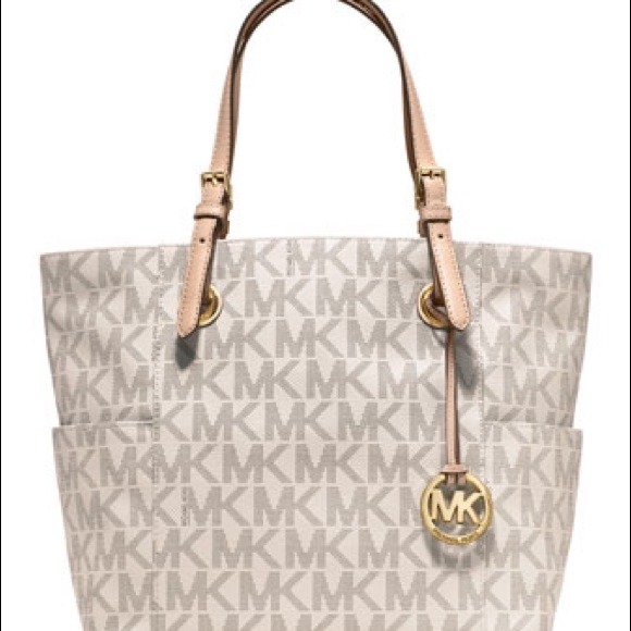 Looking for Vanilla MK tote